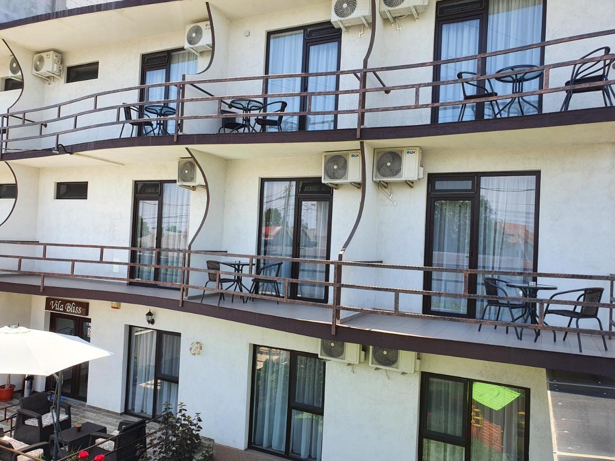 Vila Bliss Костинешти Экстерьер фото