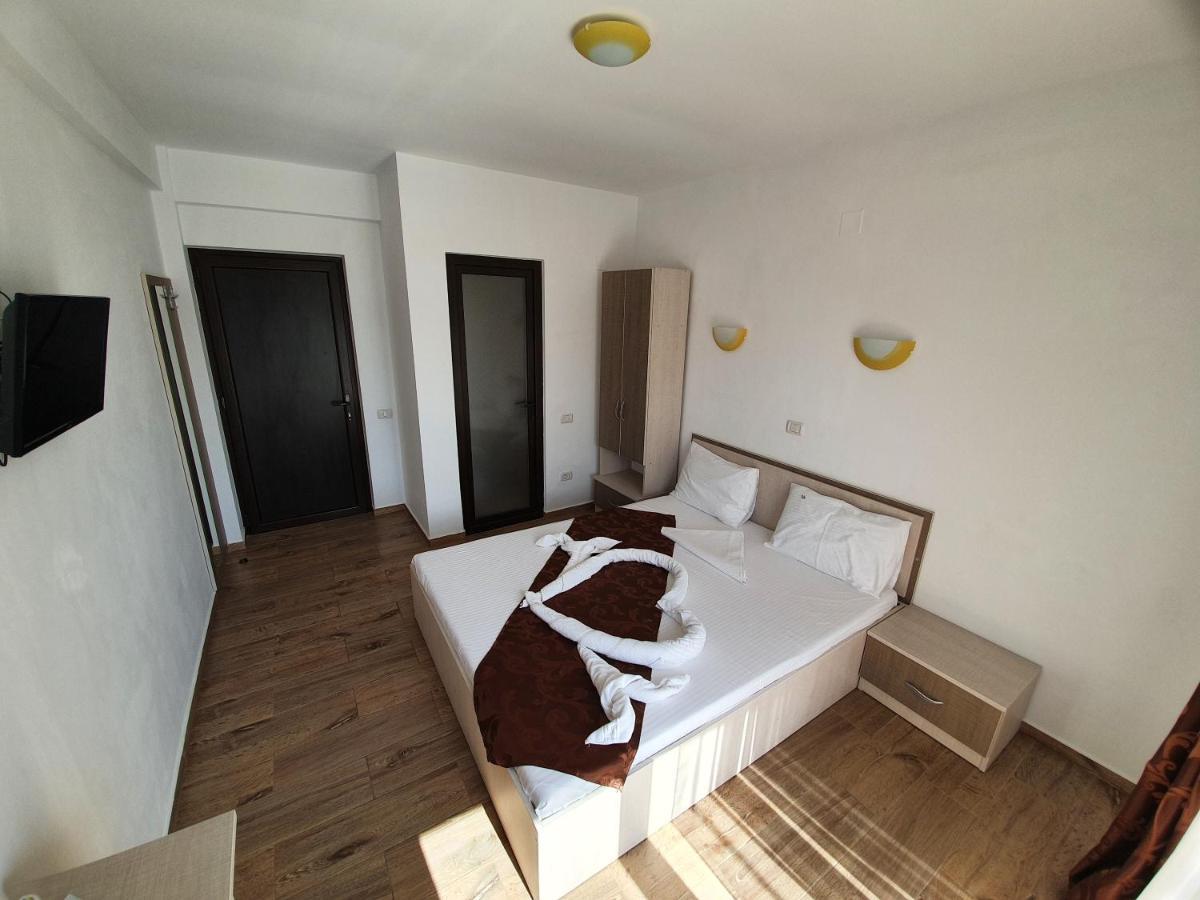 Vila Bliss Костинешти Экстерьер фото