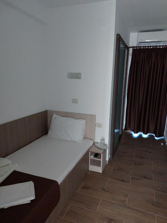 Vila Bliss Костинешти Экстерьер фото